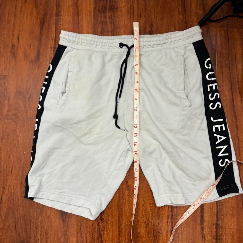 Guess Shorts Vintage Size Medium - Picture 8 of 8